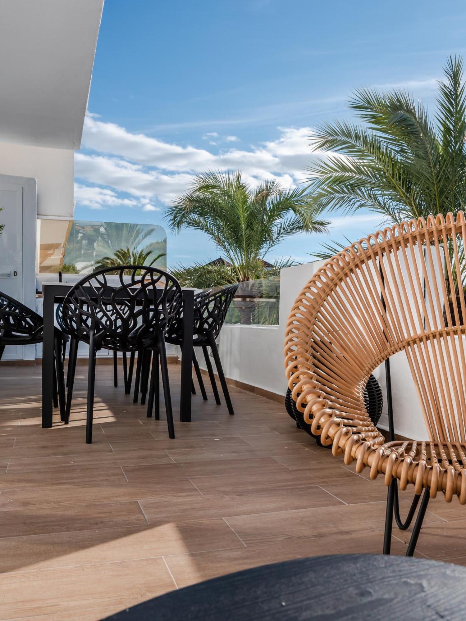 3 Bdrm Stylish Apt W Pool In Puerto Banus Marbella Eksteriør bilde