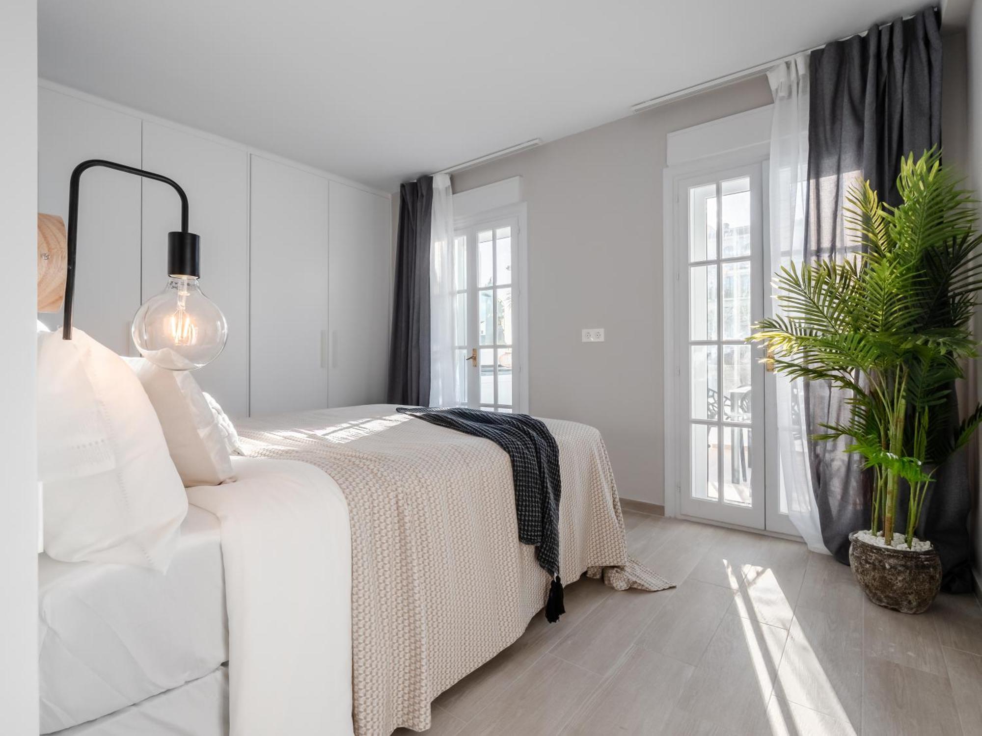 3 Bdrm Stylish Apt W Pool In Puerto Banus Marbella Eksteriør bilde