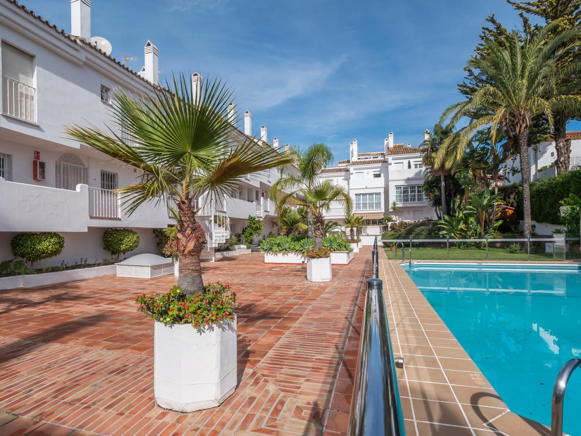 3 Bdrm Stylish Apt W Pool In Puerto Banus Marbella Eksteriør bilde